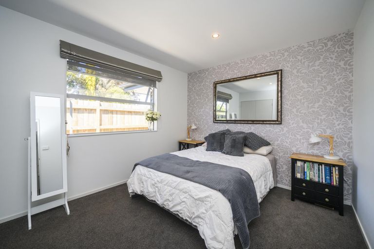 Photo of property in 23 Raglan Avenue, Cloverlea, Palmerston North, 4412