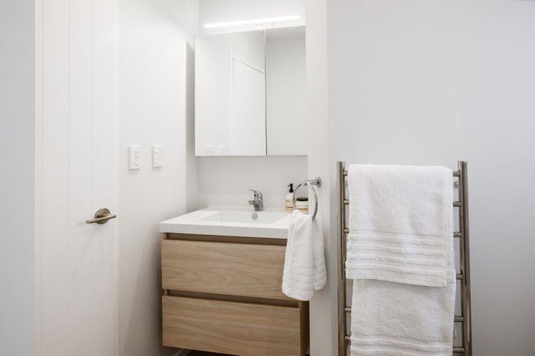 Photo of property in 5a Kaituna Street, Waitangirua, Porirua, 5024