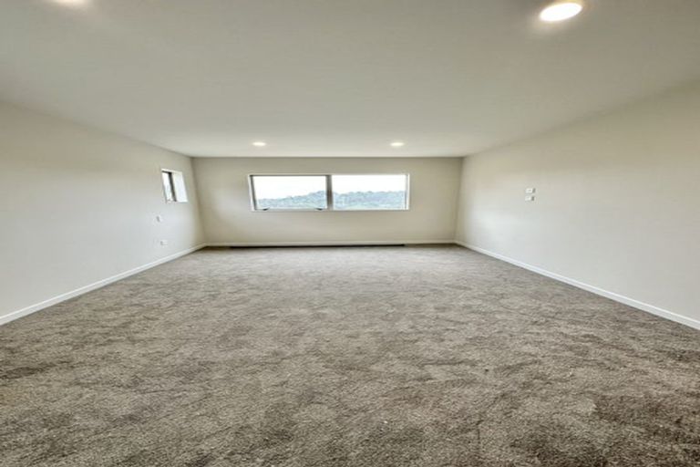 Photo of property in 17c Balmain Road, Birkenhead, Auckland, 0626