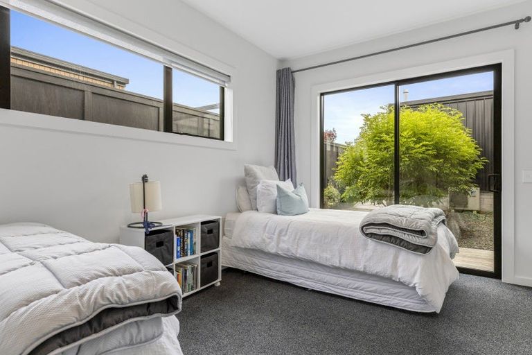 Photo of property in 8 Karapoto Lane, Rainbow Point, Taupo, 3330