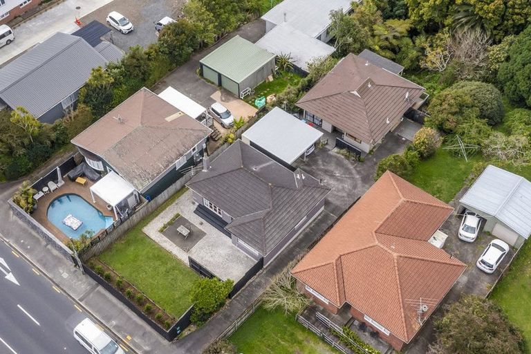 Photo of property in 1612 Great North Road, Waterview, Auckland, 1026