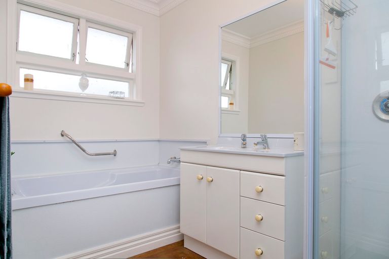 Photo of property in 21 Te Rangitautahanga Road, Turangi, 3334