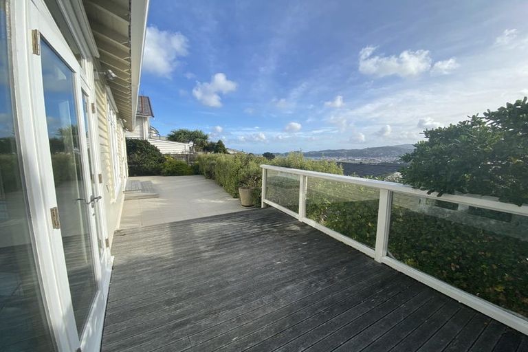 Photo of property in 117 Seatoun Heights Road, Miramar, Wellington, 6022