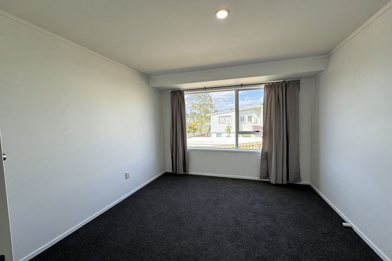 Photo of property in 8 Kopi Place, Massey, Auckland, 0614