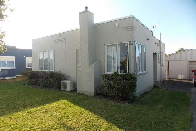Photo of property in 21 Rewa Street, Takaro, Palmerston North, 4412