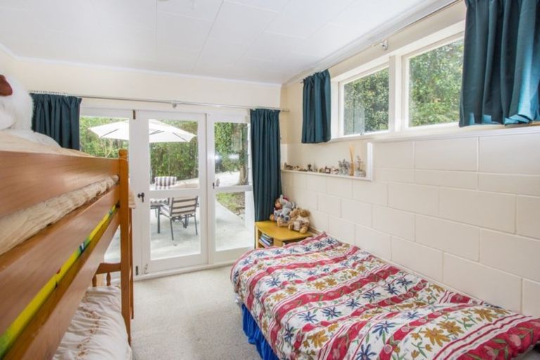 Photo of property in 100 Manganese Point Road, Tamaterau, Whangarei, 0174