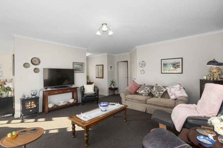 Photo of property in 6a Green Street, Mosgiel, 9024