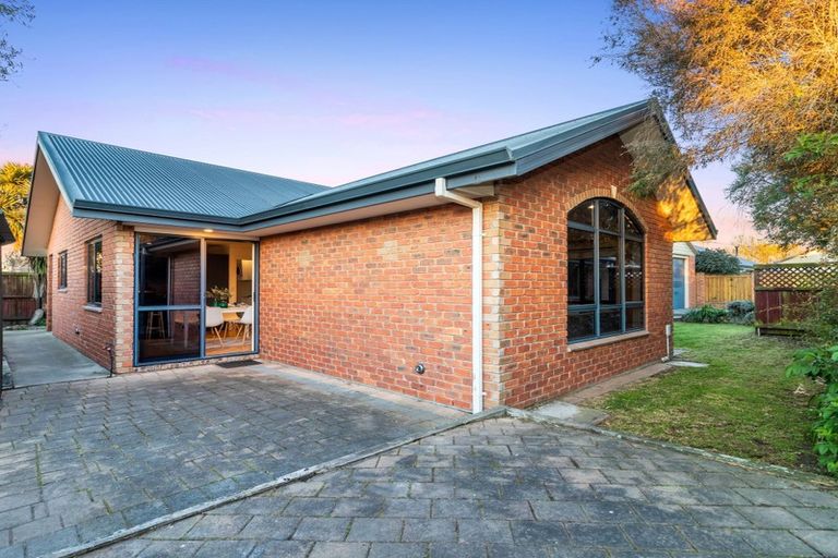 Photo of property in 6b Fovant Street, Russley, Christchurch, 8042