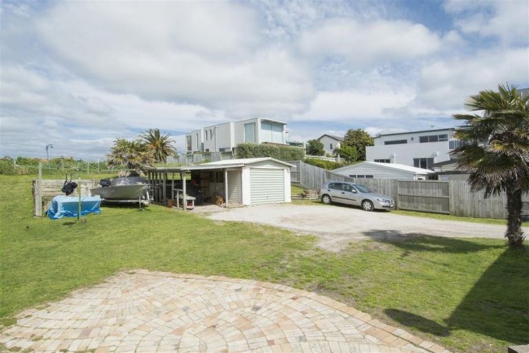 Photo of property in 1030 Papamoa Beach Road, Papamoa Beach, Papamoa, 3118