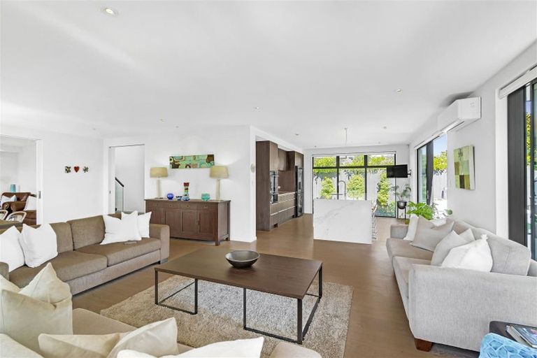 Photo of property in 39 Hartley Avenue, Strowan, Christchurch, 8052