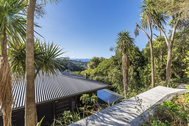 Photo of property in 127a Makara Road, Karori, Wellington, 6012