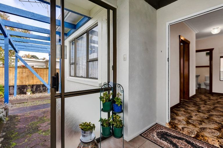 Photo of property in 12 Wicksteed Street, Vogeltown, New Plymouth, 4310