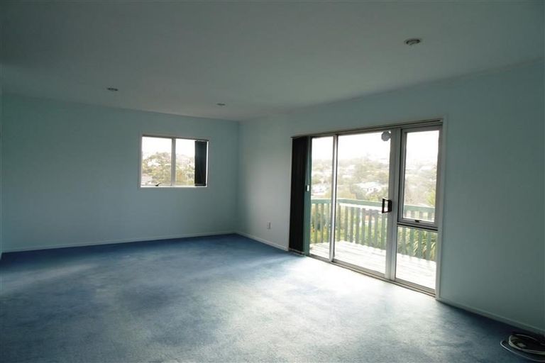 Photo of property in 1/28 Oaktree Avenue, Browns Bay, Auckland, 0630