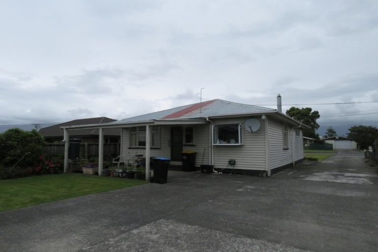 Photo of property in 27 Lyndhurst Street, Westport, 7825