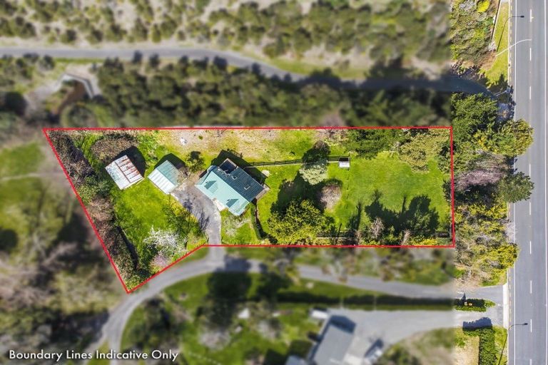 Photo of property in 345 Mazengarb Road, Paraparaumu, 5032