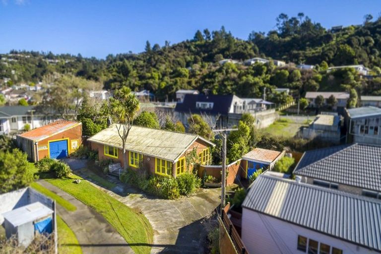 Photo of property in 11 Richard Grove, Stokes Valley, Lower Hutt, 5019