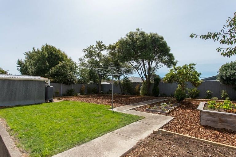Photo of property in 10 Greenhaven Drive, Burwood, Christchurch, 8083