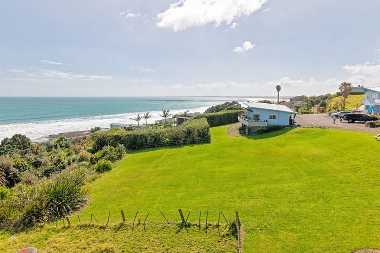 Photo of property in 14 Reef View Road, Ahipara, Kaitaia, 0481