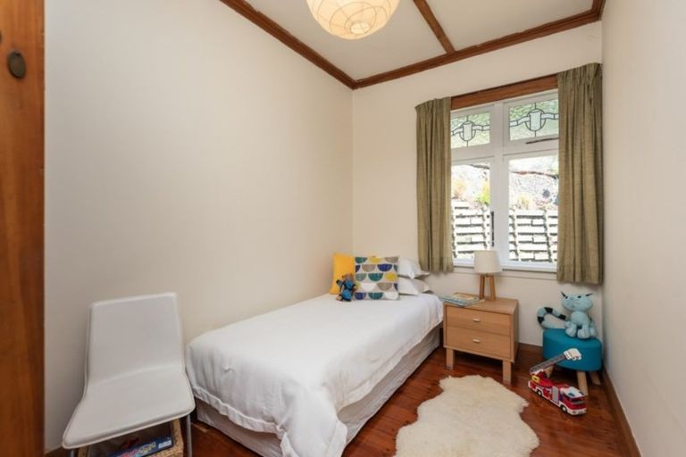 Photo of property in 99 Grafton Road, Roseneath, Wellington, 6011