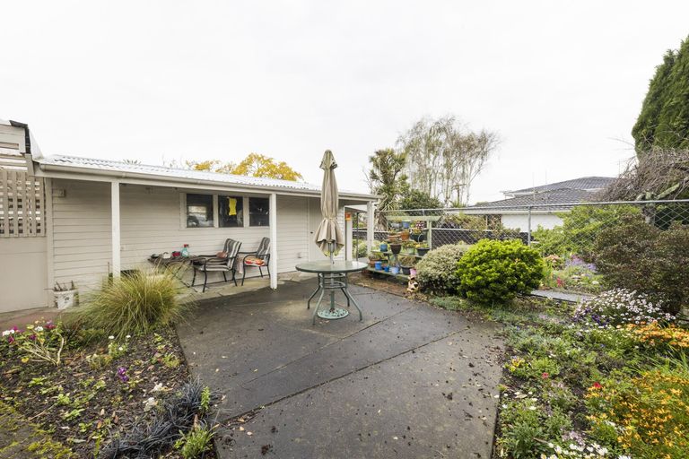 Photo of property in 64 College Street, Awapuni, Palmerston North, 4412