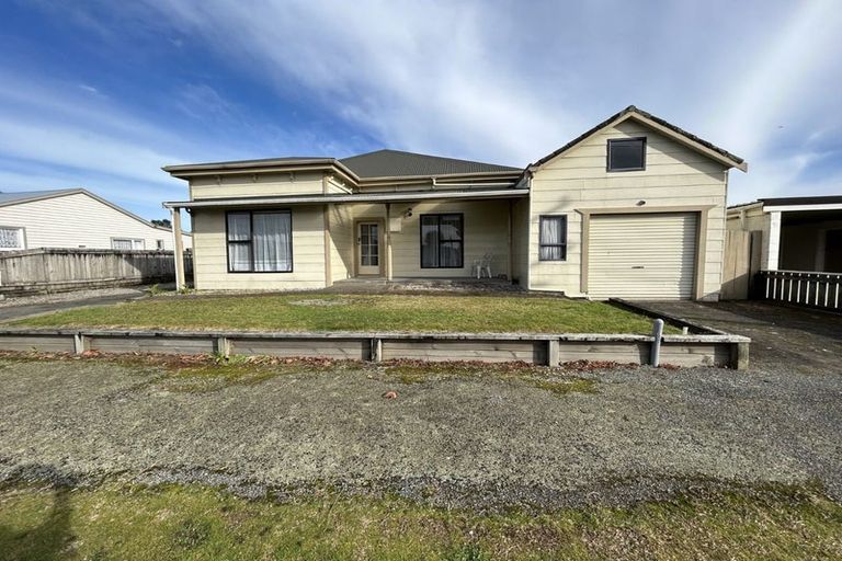 Photo of property in 80 Peel Street, Westport, 7825