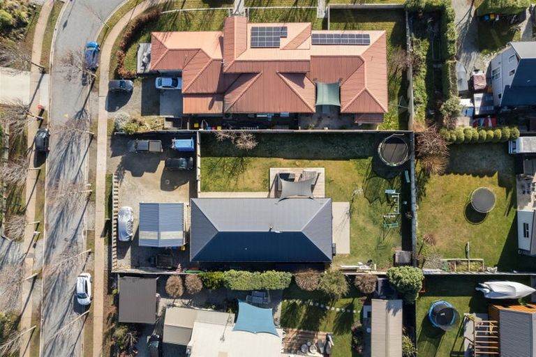 Photo of property in 13 Ash Avenue, Albert Town, Wanaka, 9305