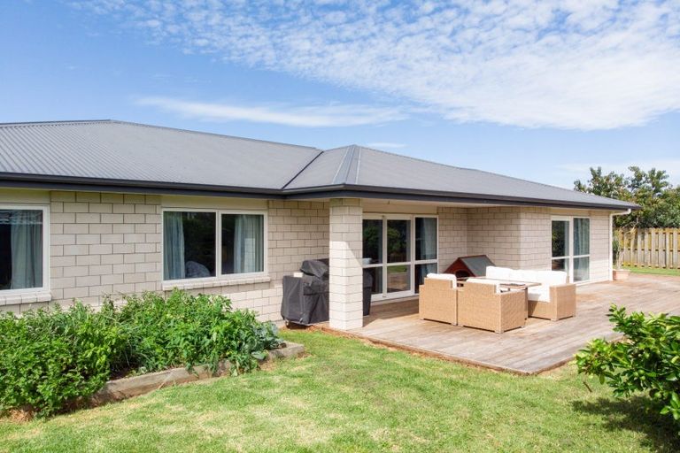 Photo of property in 59 Darlington Street, Ngatea, 3503