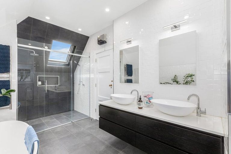 Photo of property in 49 Messines Road, Karori, Wellington, 6012