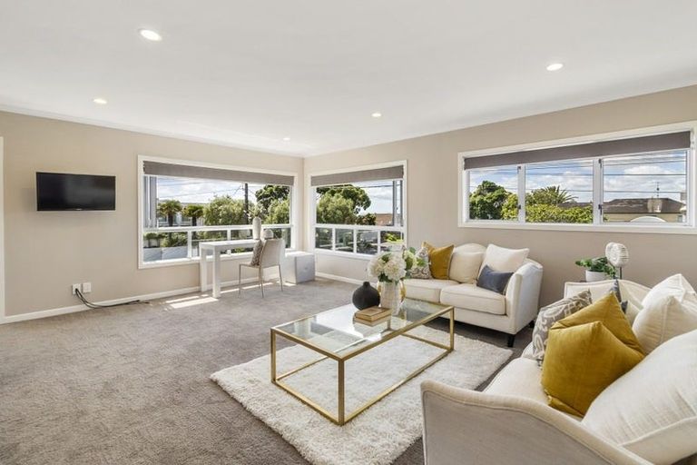 Photo of property in 65 Seacliffe Avenue, Belmont, Auckland, 0622
