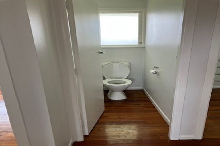 Photo of property in 10 Holden Place, Manukau, Auckland, 2025