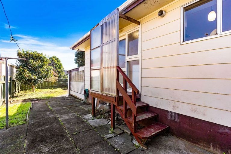Photo of property in 1/330 Bucklands Beach Road, Bucklands Beach, Auckland, 2012