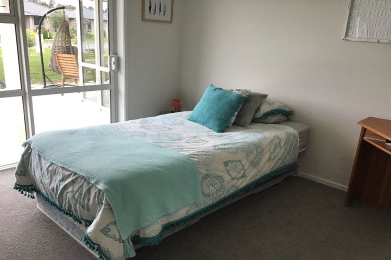 Photo of property in 55 Garth Road, Levin, 5571