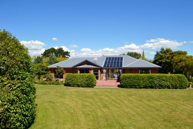 Photo of property in 17 Kenwyn Drive, Carterton, 5713