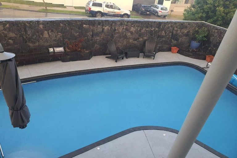 Photo of property in 10 Andrea Place, Sunnyhills, Auckland, 2010