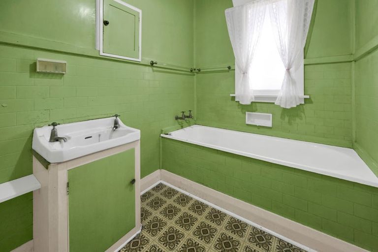 Photo of property in 36 Percy Avenue, Stratford, 4332