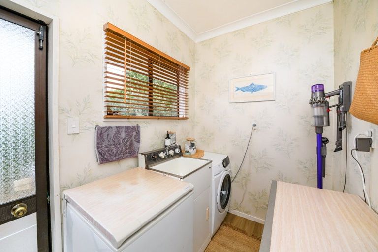 Photo of property in 8 Mcarthur Street, Terrace End, Palmerston North, 4410