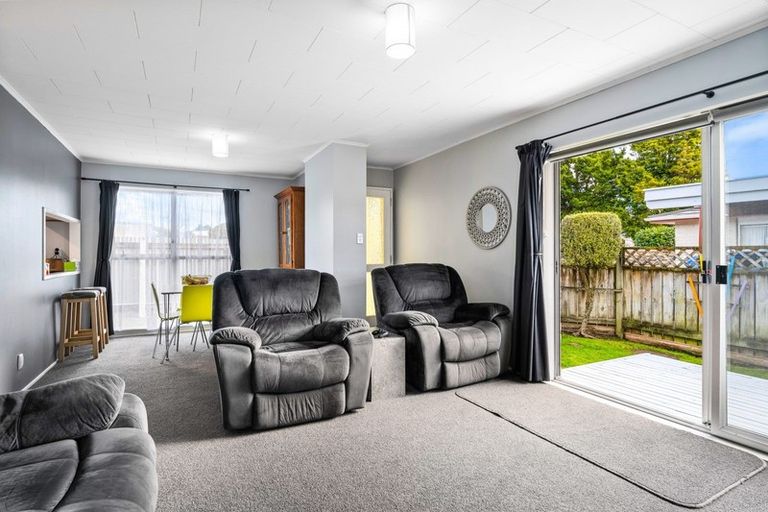 Photo of property in 2/27 Miro Street, Trentham, Upper Hutt, 5018