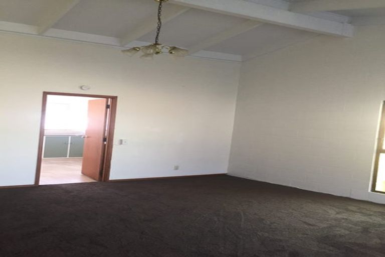 Photo of property in 2/156 Hutchinson Avenue, New Lynn, Auckland, 0600