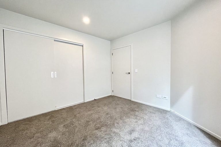 Photo of property in 12/92 Cambridge Terrace, Waterloo, Lower Hutt, 5011