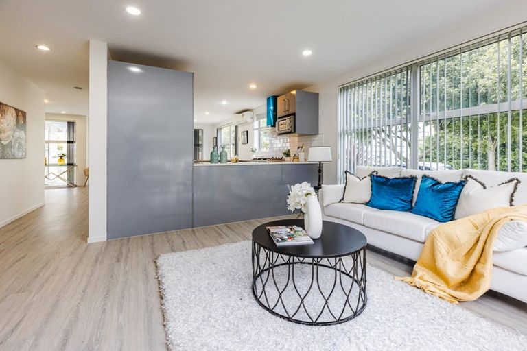 Photo of property in 37 Kauri Drive, Takanini, 2112