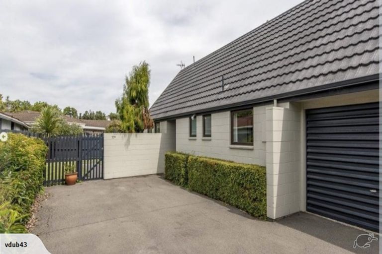 Photo of property in 77b Abberley Crescent, St Albans, Christchurch, 8014