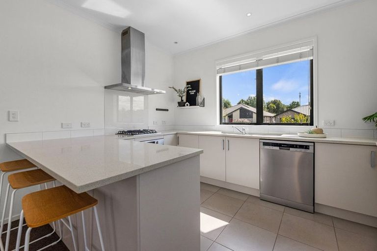 Photo of property in 82 Landing Drive, Pyes Pa, Tauranga, 3112