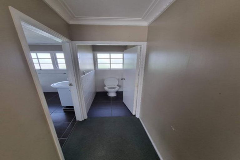 Photo of property in 35 Domain Road, Weymouth, Auckland, 2103