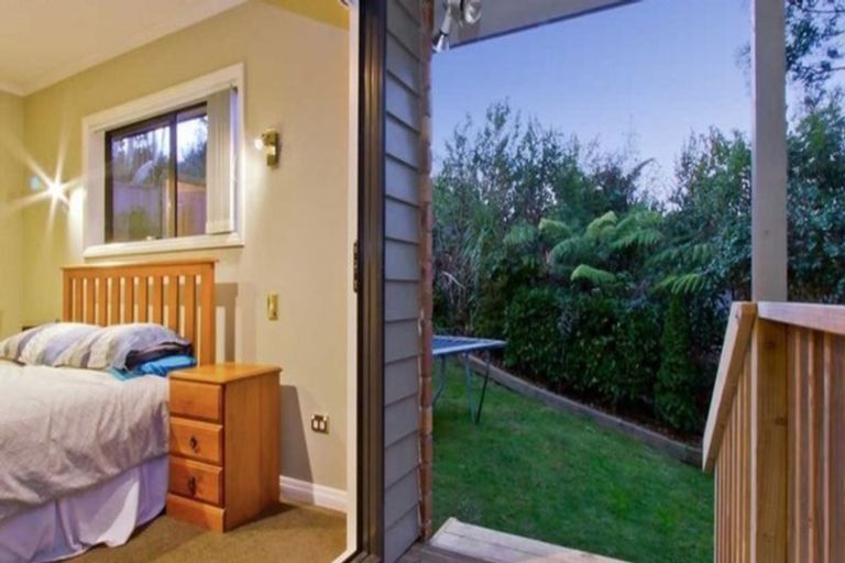 Photo of property in 53 Helleur Road, Massey, Auckland, 0614