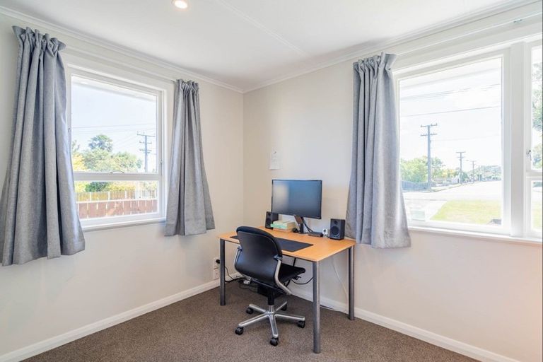 Photo of property in 53 Kirk Street, Otaki, 5512