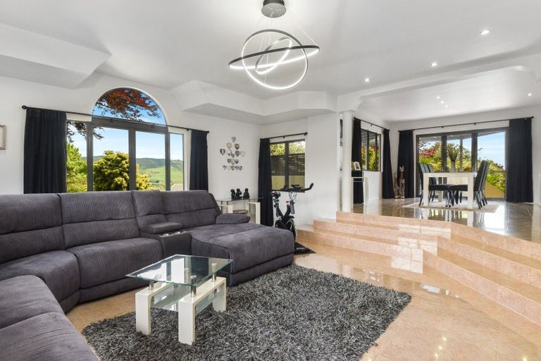 Photo of property in 4 Tupara Crescent, Kawaha Point, Rotorua, 3010