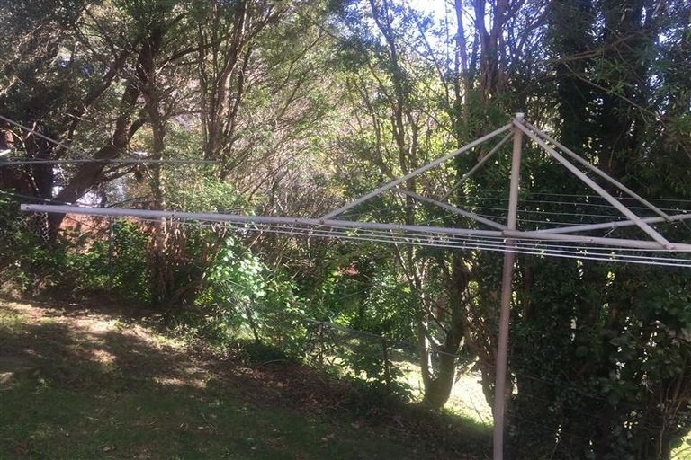 Photo of property in 140 Messines Road, Karori, Wellington, 6012