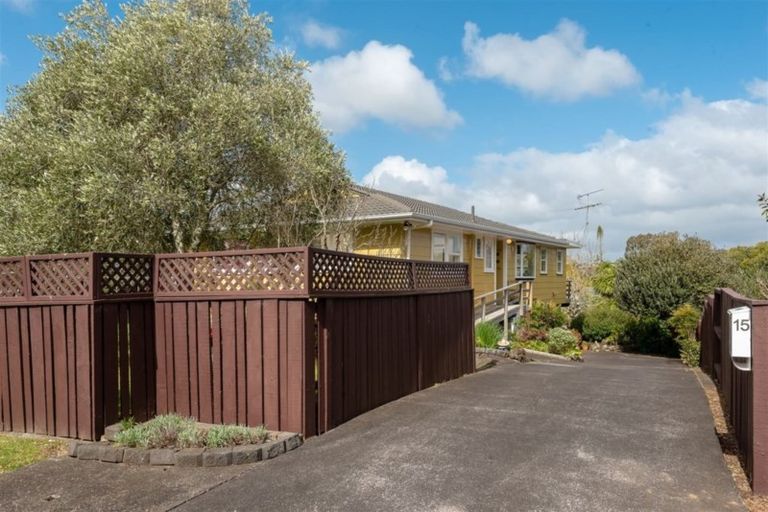 Photo of property in 15 Judkins Crescent, Cockle Bay, Auckland, 2014