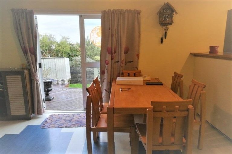 Photo of property in 6 Da Vinci Place, West Harbour, Auckland, 0618