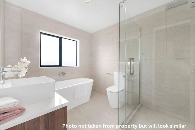 Photo of property in 3 Sagitta Drive, Flat Bush, Auckland, 2019